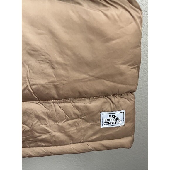 REPYOURWATER Men's L Insulated Vest Red/Tan Fish-Explore-Conserve - Picture 9 of 10